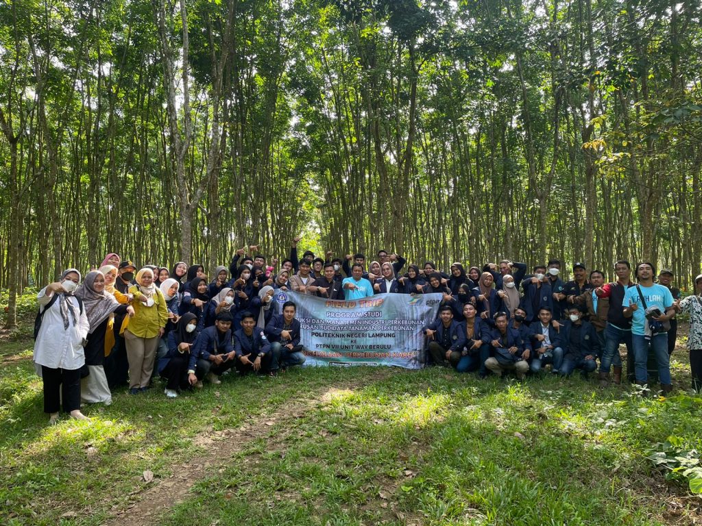 Fieldtrip Mahasiswa PS Poduksi dan Manajemen Industri Perkebunan ke PT Perkebunan Nusantara 7 Way Berulu